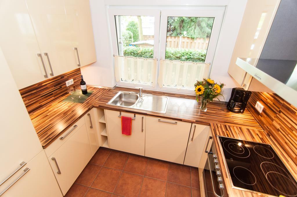 Ferienwohnung Neuss Kamer foto